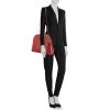 Bolso Cabás Chanel Grand Shopping en charol acolchado rojo - Detail D2 thumbnail