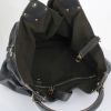 Louis Vuitton handbag in black leather - Detail D2 thumbnail