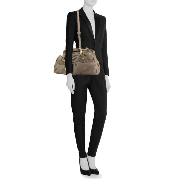 Marc Jacobs large model handbag in taupe grained leather - Detail D2
