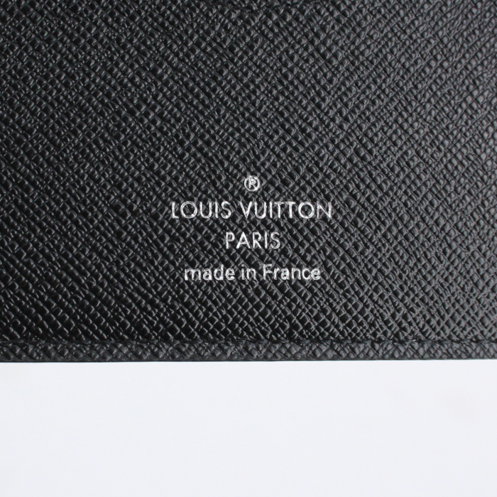 Louis Vuitton card wallet in damier canvas and black leather - Detail D2