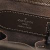 Shopping bag Louis Vuitton Kazbek in pelle taiga marrone e pelle marrone - Detail D3 thumbnail