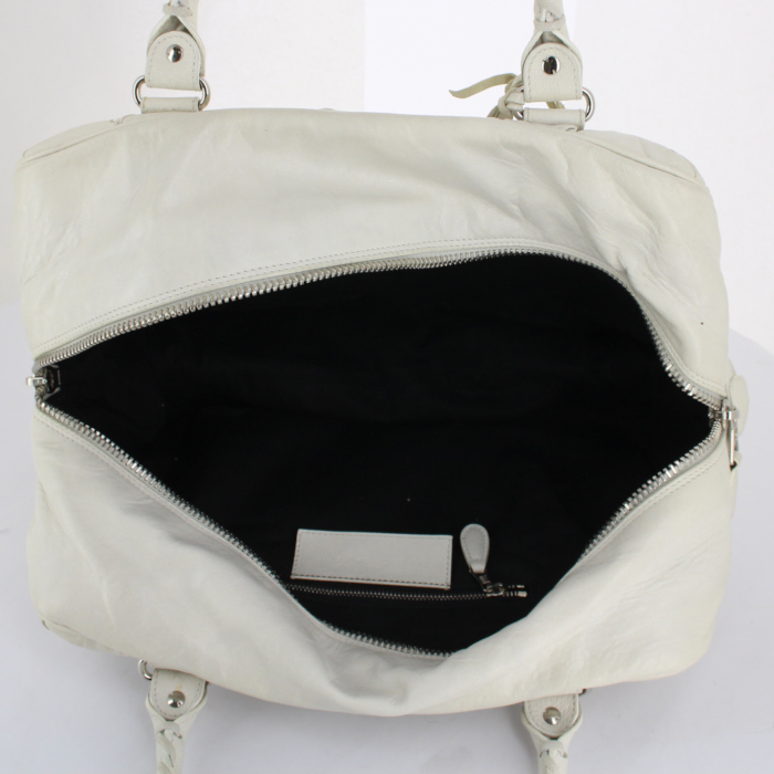 Balenciaga  Motocross handbag  in white quilted leather - Detail D2