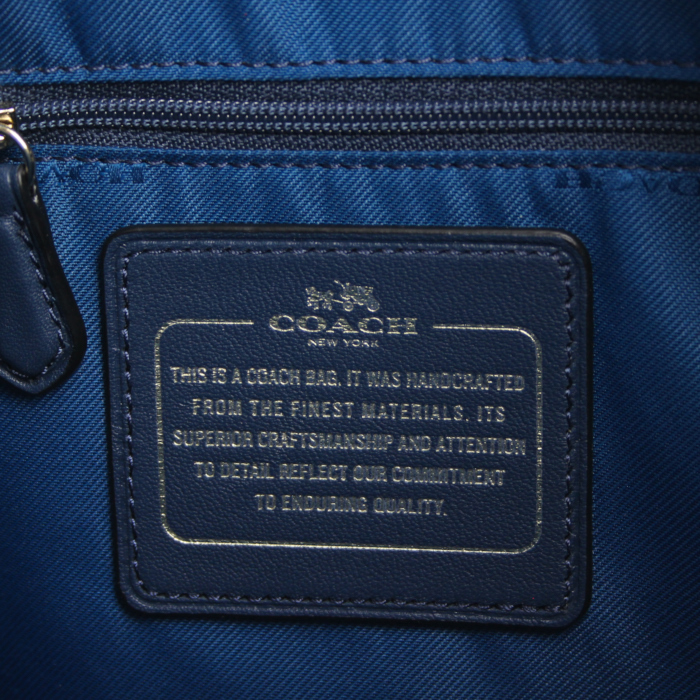 Coach handbag in blue leather - Detail D4