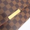 Bolso de mano Louis Vuitton Favorite en lona a cuadros ébano y cuero marrón - Detail D5 thumbnail