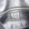 Bolso de mano Chanel en ante negro y piel sintética negra - Detail D4 thumbnail