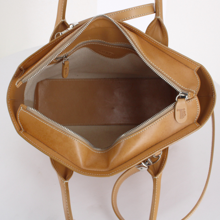 Tod's handbag in natural leather - Detail D3