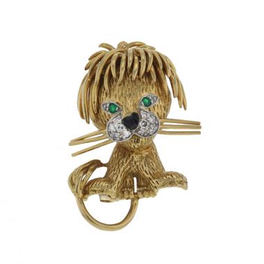 Van Cleef & Arpels Lion Ebouriffé small model brooch-pendant in yellow gold,  diamonds and emerald and in onyx