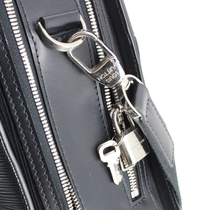 Louis Vuitton briefcase in black epi leather - Detail D5