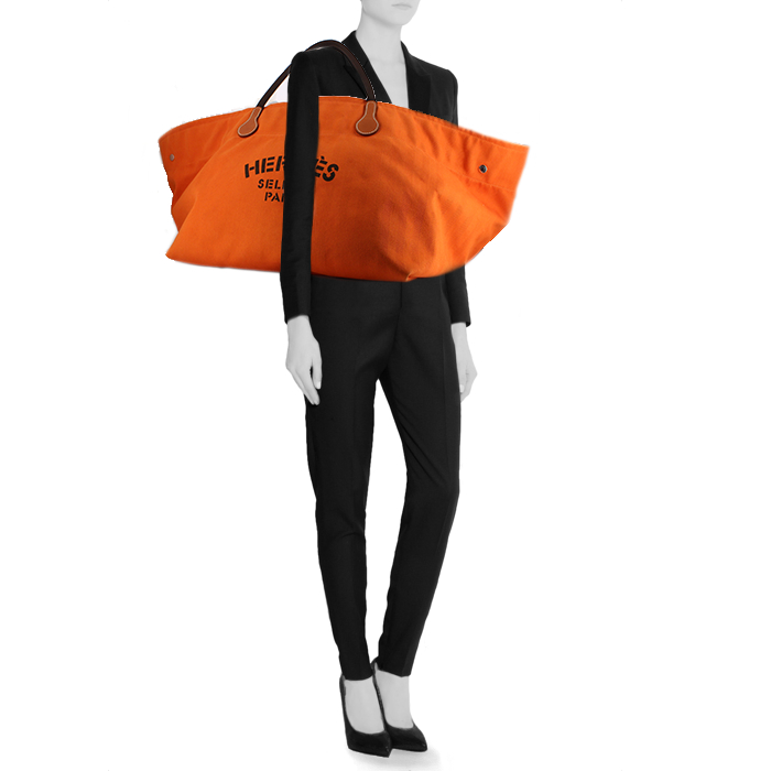 Hermes Sellier shopping bag in orange and brown canvas - Detail D1