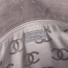 Chanel shoulder bag in brown suede - Detail D3 thumbnail