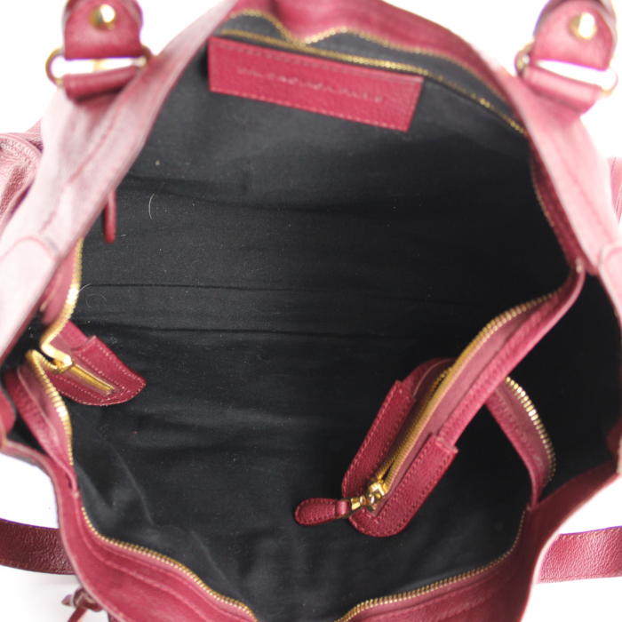 Balenciaga Classic City handbag in burgundy leather - Detail D3