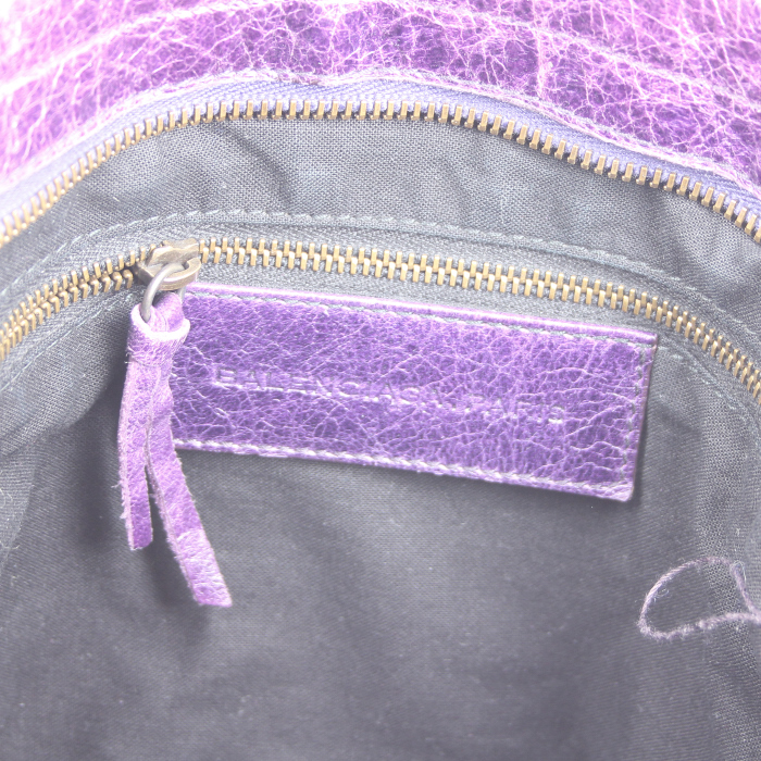 Balenciaga handbag in purple leather - Detail D3