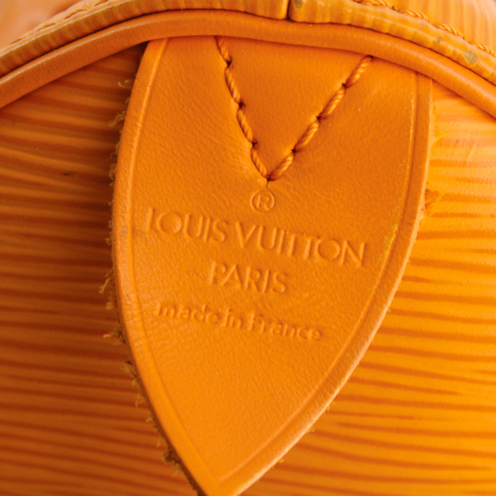 Louis Vuitton Speedy 25 cm handbag in orange epi leather - Detail D3