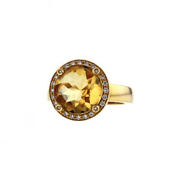 Anello Poiray Fille Cabochon in oro giallo e diamanti e quarzo citrino