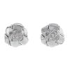 Chanel Camelia earrings in white gold - 00pp thumbnail