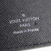 Billetera Louis Vuitton en lona y cuero a cuadros, gris antracita y negra - Detail D3 thumbnail