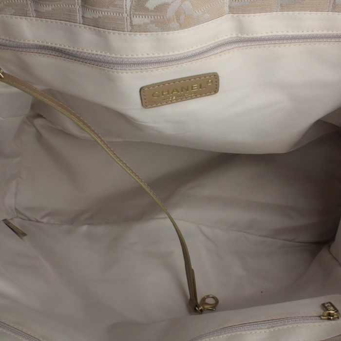 Chanel Grand Shopping shopping bag in rosy beige canvas and rosy beige leather - Detail D2