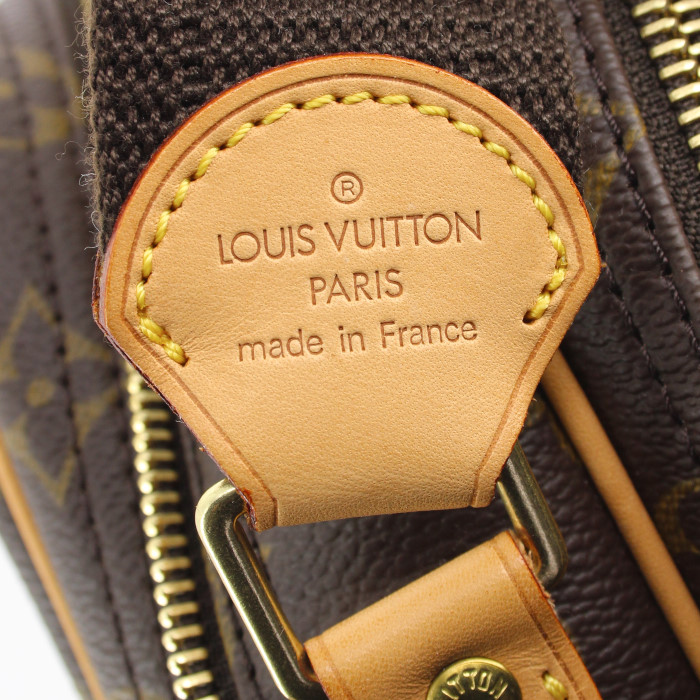 Sac besace Louis Vuitton Reporter petit modèle en toile monogram et cuir naturel - Detail D4