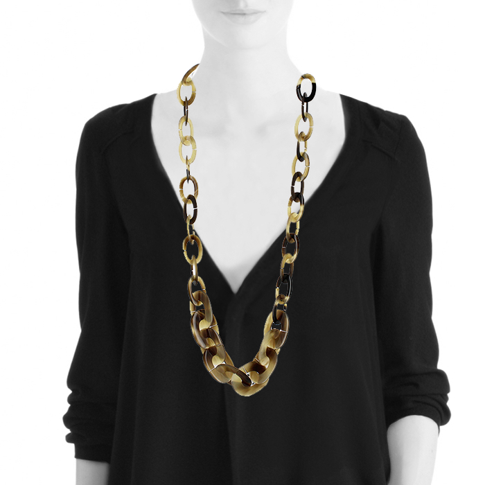 Hermes long necklace in horn - Detail D1