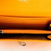 Billetera Salvatore Ferragamo en cuero togo naranja - Detail D2 thumbnail