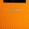 Billetera Salvatore Ferragamo en cuero togo naranja - Detail D3 thumbnail