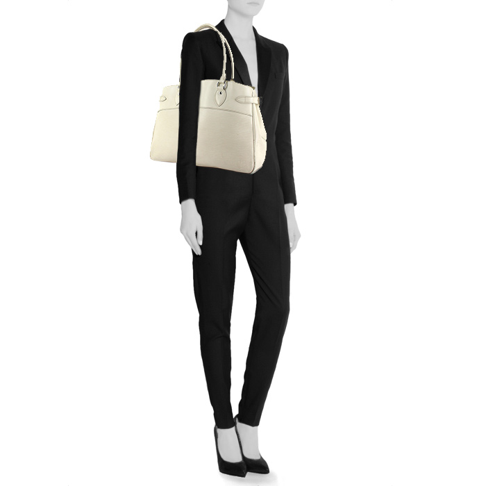 Sac à main Louis Vuitton grand modèle en cuir épi beige écru - Detail D1