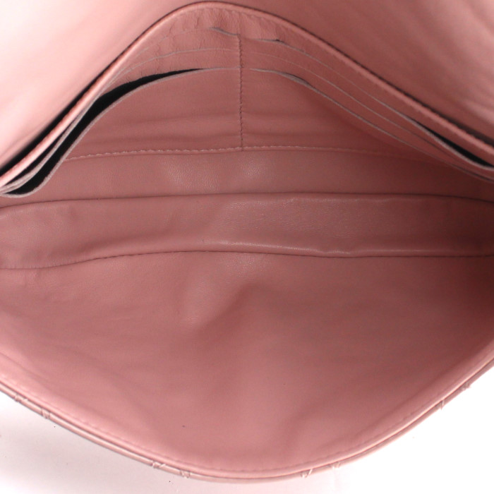 Bolso/bolsito Dior en charol acolchado rosa pálido - Detail D2