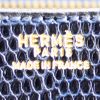 Bolso de mano Hermes Hermes Constance en piel de lagarto azul marino - Detail D4 thumbnail