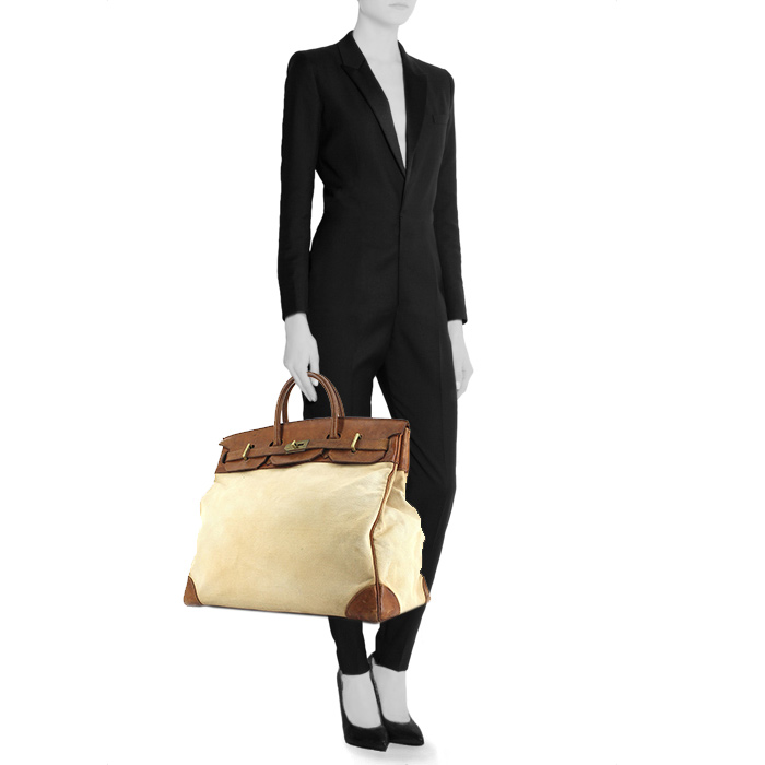 Sac de voyage Hermes Haut à Courroies - Travel Bag en toile beige et cuir marron - Detail D1