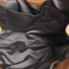 Bolso de mano Chanel en cuero granulado acolchado de color marrón glacial - Detail D2 thumbnail