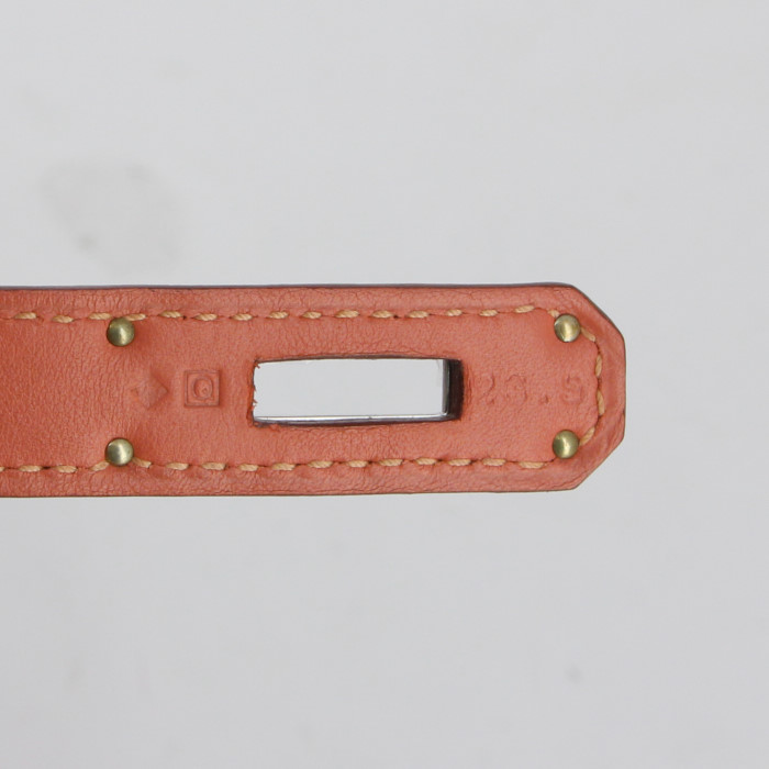 Bolso zurrón Hermes Jypsiere modelo pequeño en cuero swift color salmón - Detail D4