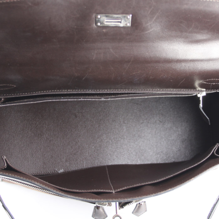 Hermes Kelly 35 cm handbag in brown canvas and brown leather - Detail D3
