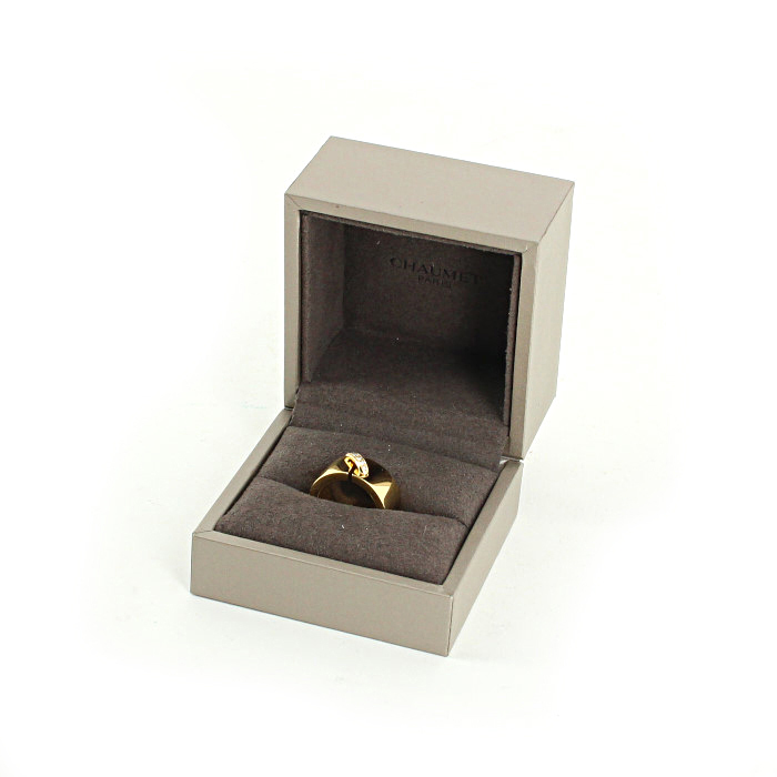 Sortija Chaumet Lien modelo grande en oro amarillo y diamantes - Detail D2