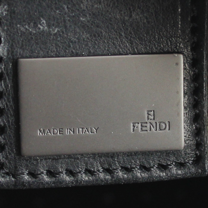 Sac à main Fendi Oyster en cuir noir - Detail D3