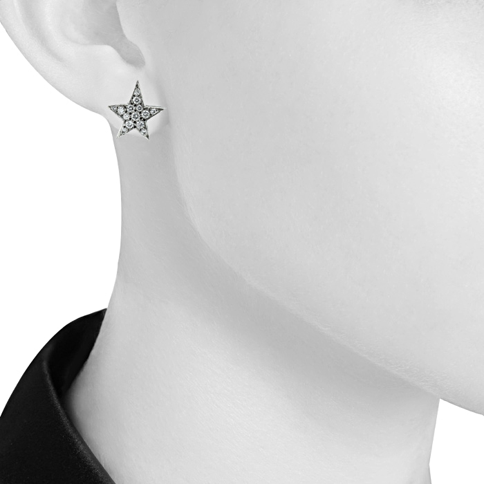 Paire de boucles d'oreilles Chanel Cometes moyen modèle en or blanc et diamants - Detail D1
