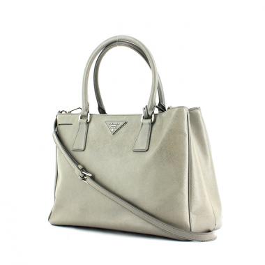 Bolso de mano Prada en cuero gris