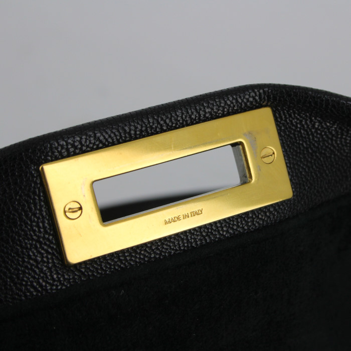 Bolso de mano Fendi Peekaboo modelo grande en cuero negro - Detail D5