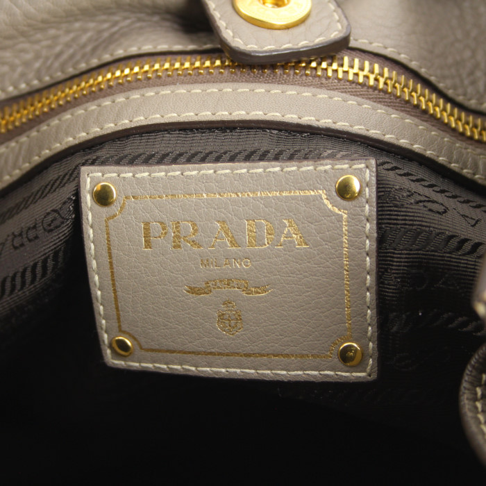 Sac cabas Prada en cuir taupe - Detail D3