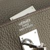 Bolso de mano Hermes Kelly 40 cm en cuero togo gris - Detail D3 thumbnail