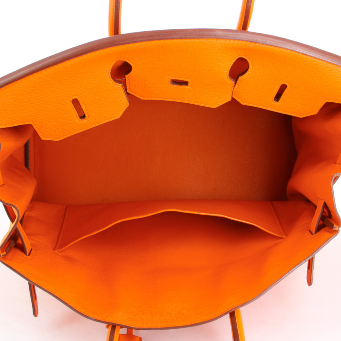 Hermes Birkin 35 cm handbag in orange togo leather - Detail D2