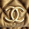 Chanel handbag in gold quilted leather - Detail D4 thumbnail
