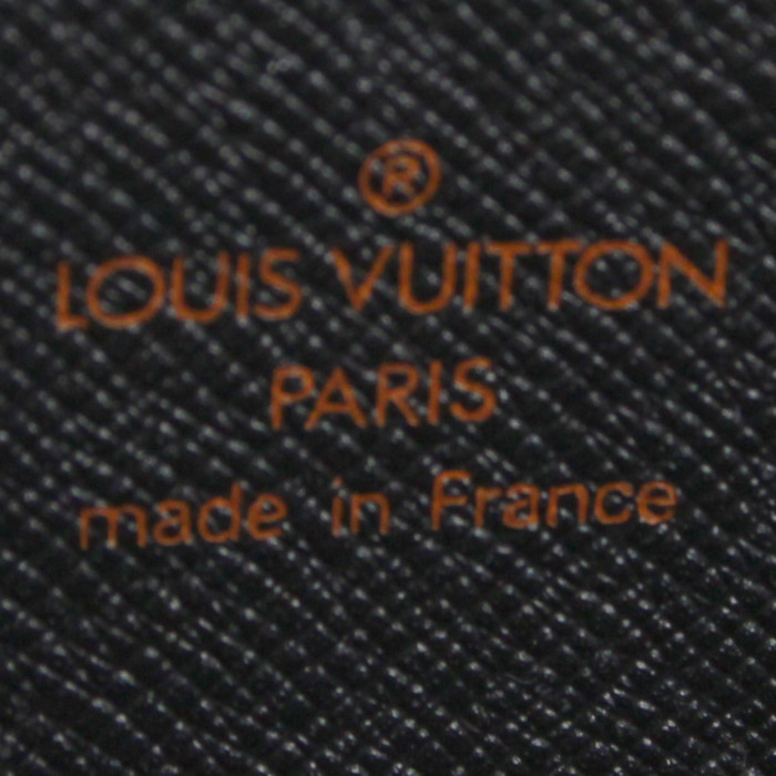Bolso zurrón Louis Vuitton Saint Cloud en cuero Epi rojo - Detail D3