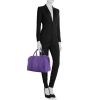 Bolso de mano Givenchy Lucrezia en cuero violeta - Detail D2 thumbnail
