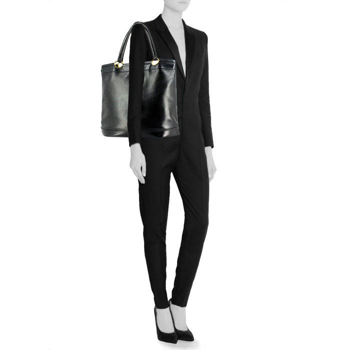 Hermes Berry handbag in black grained leather - Detail D1