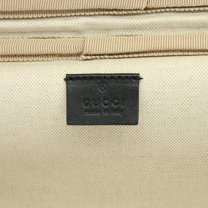 Valise Gucci en cuir vernis monogram noir - Detail D3