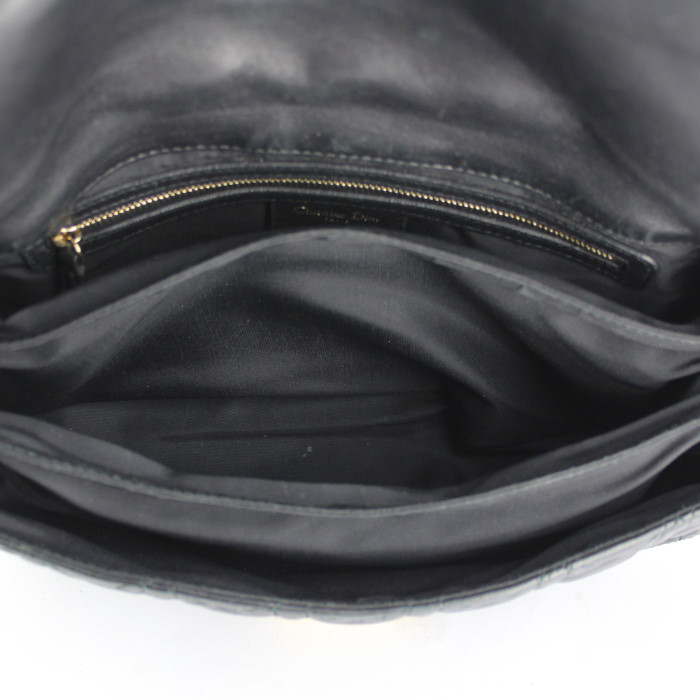 Sac à main Dior en cuir noir - Detail D2