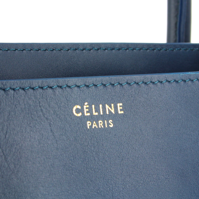 Sac à main Celine Luggage en cuir bleu-marine - Detail D4