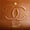 Chanel 2.55 handbag in cognac smooth leather - Detail D4 thumbnail