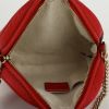 Gucci shoulder bag in red leather - Detail D2 thumbnail