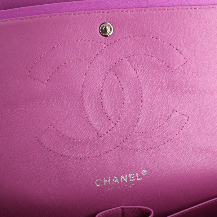 Bolso de mano Chanel en cuero acolchado rosa - Detail D4